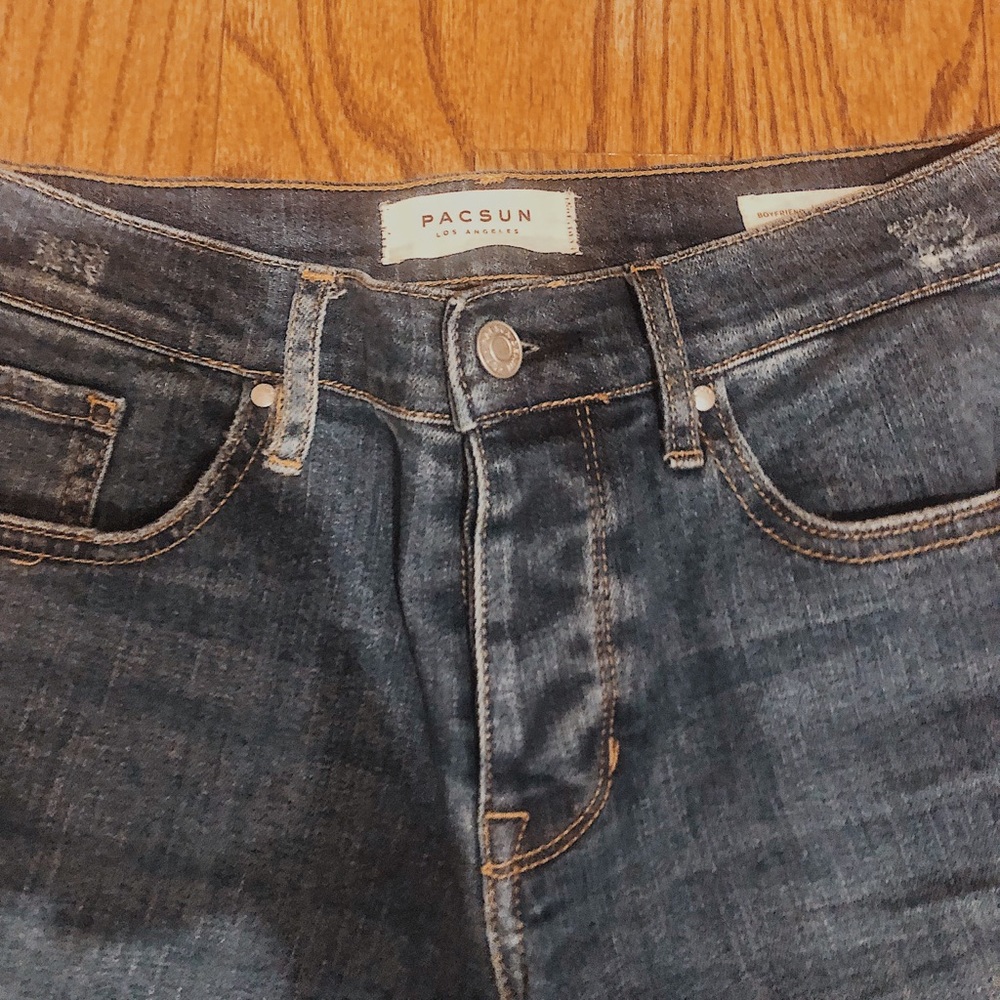 Pacsun Ripped Jeans (short)